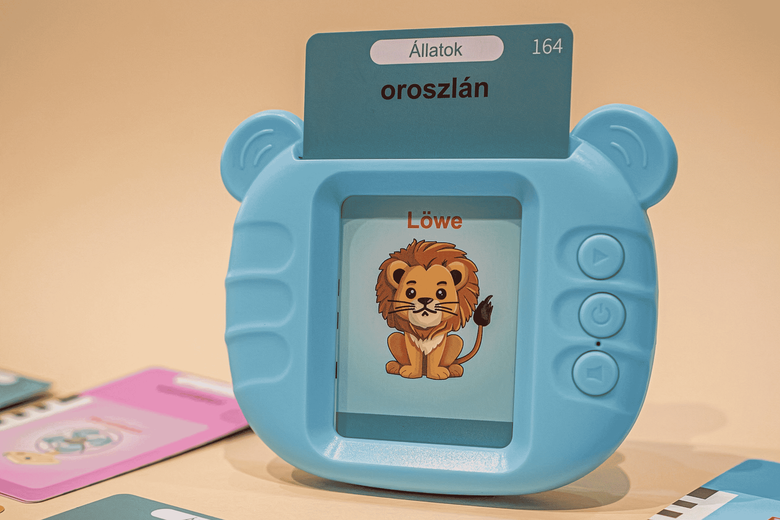 Fejlesztő játékok – Német–magyar hangos tanulójáték gyerekeknek oroszlán kártyával